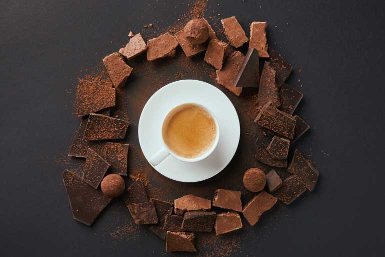 coffee and chocolate - foods to avoid for kidney health